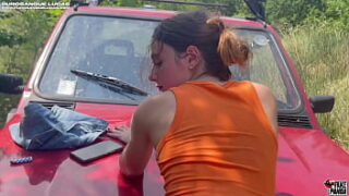 Ada Paradiso’s Steamy Squirt Encounter with Purosangue Lucas in a Scorching Outdoor Romp